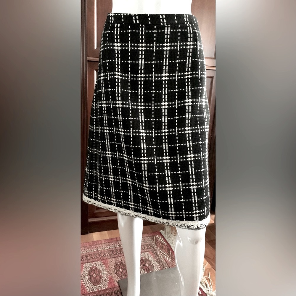 Black & white plaid Wool blend pencil skirt  white lace finish line Eur44 US 12
